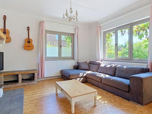 Woning te huur in Sint Genesius Rode voor € 2.150 met 3 slaapkamers