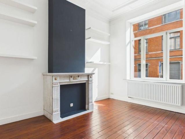 Woning te huur in Sint Gillis voor € 3.800 met 5 slaapkamers