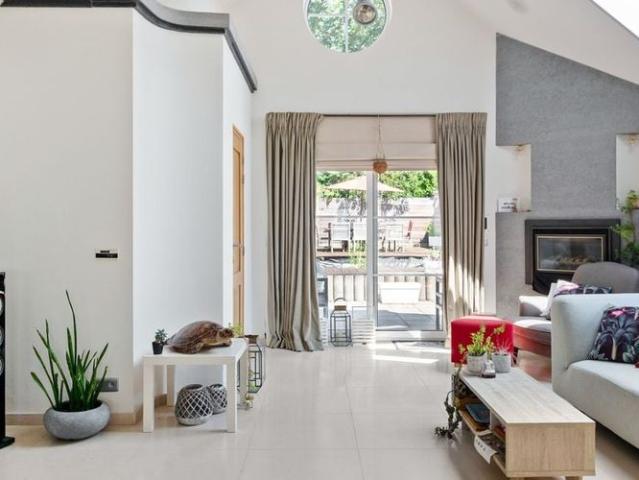 Woning te huur in Sint Katelijne Waver voor € 1.500 met 2 slaapkamers