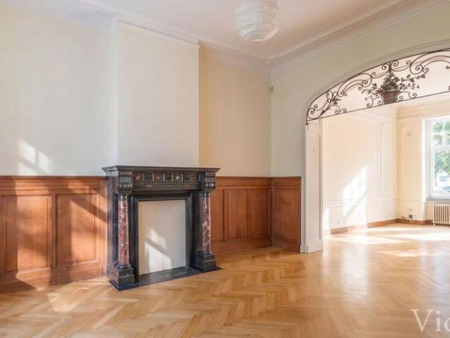 Woning te huur in Sint Lambrechts Woluwe voor € 3.300 met 4 slaapkamers