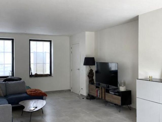 Woning te huur in Snellegem voor € 1.225 met 4 slaapkamers