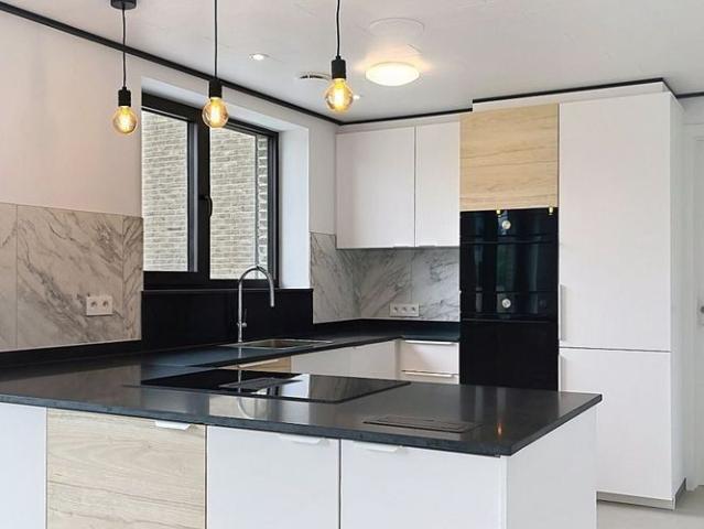 Woning te huur in Stokrooie voor € 1.750 met 3 slaapkamers