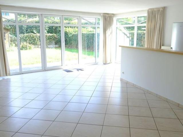 Woning te huur in Sterrebeek voor € 2.000 met 3 slaapkamers