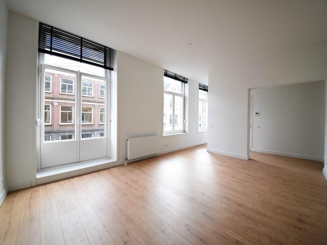 Woning te huur: Oranjestraat 2D 2514JB 's Gravenhage