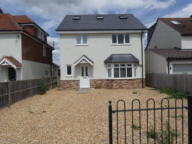 Wootton MK43 5 bed detached house £2,300 pcm £531 pw