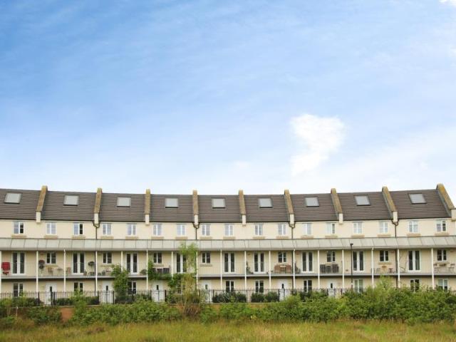 Wood Mead, Bristol BS16 5 bed townhouse to rent £3,250 pcm £750 pw