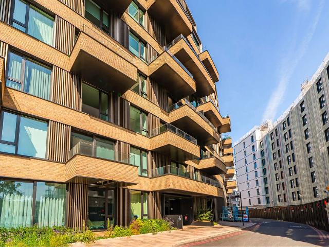 Wood Crescent, White City, London W12, 1 bed flat to rent, £3,000 pcm | PrimeLocation