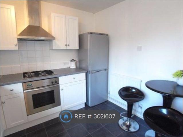 Wood Lane, Chapel Allerton, Leeds LS7, 2 bed flat to rent, £995 pcm | PrimeLocation