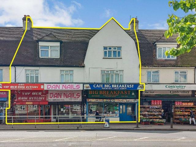 Wood Lane, Dagenham, Essex RM8, 2 bed terraced house to rent, £1,500 pcm | PrimeLocation
