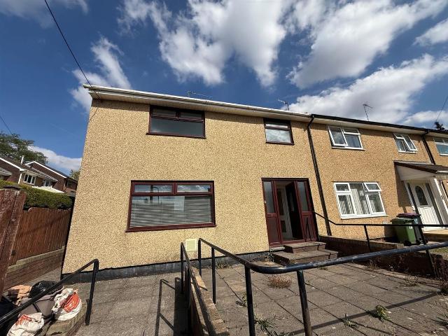 Wood Path, Croesyceiliog, Cwmbran NP44, 3 bed end terrace house to rent, £1,050 pcm | PrimeLocation