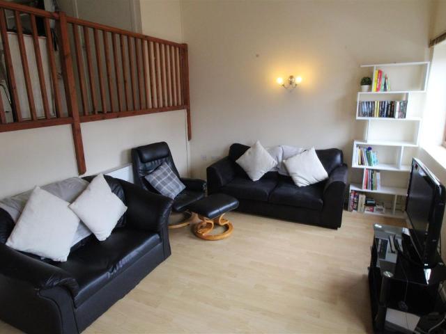 Wood Road, Treforest CF37, 4 bed terraced house to rent, £1,400 pcm | PrimeLocation