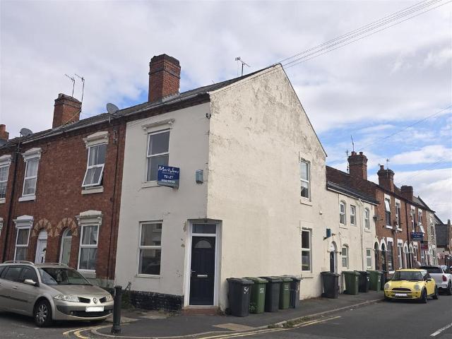 Wood Street, Worcestershire DY11 3 bed terraced house to rent £800 pcm £185 pw