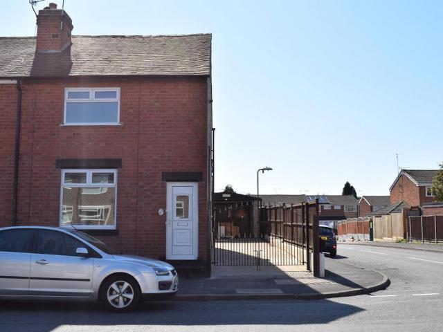 Wood Street, Bedworth CV12 2 bed semi detached house to rent £950 pcm £219 pw