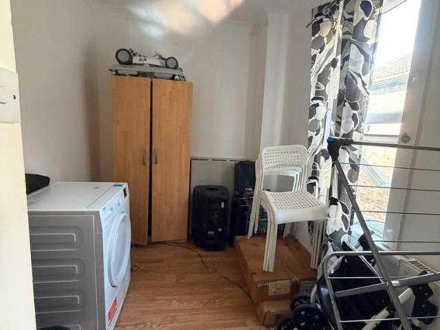 Wood Street, E17 3NG 4 bed terraced house to rent £3,200 pcm £738 pw