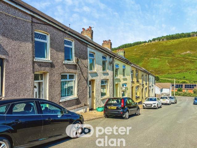 Wood Street, Ferndale CF43, 3 bed terraced house to rent, £675 pcm | PrimeLocation