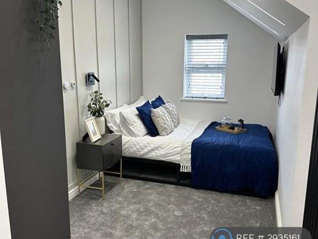 Wood Street, Kettering, NN16 1 bed in a house share to rent £625 pcm £144 pw