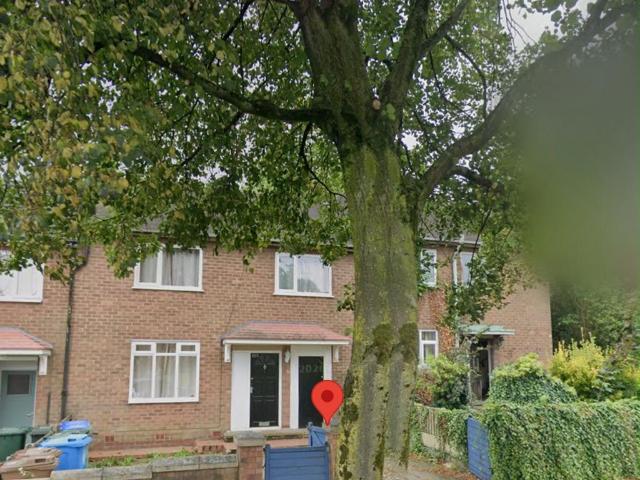 Wood Street, Middleton, M24 3 bed terraced house to rent £1,200 pcm £277 pw