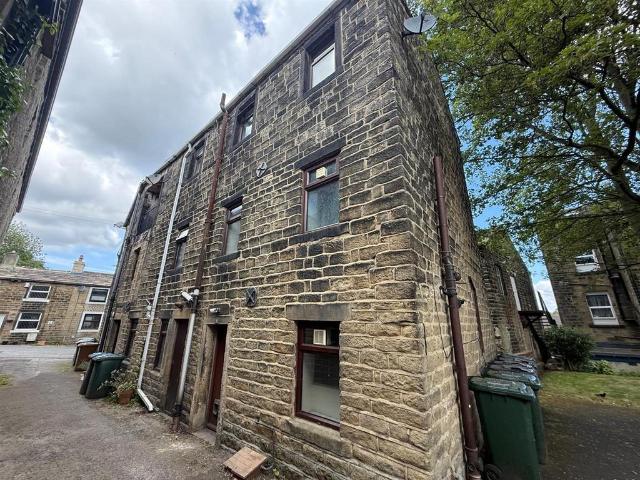 Wood Street, Steeton 2 bed cottage to rent £750 pcm £173 pw