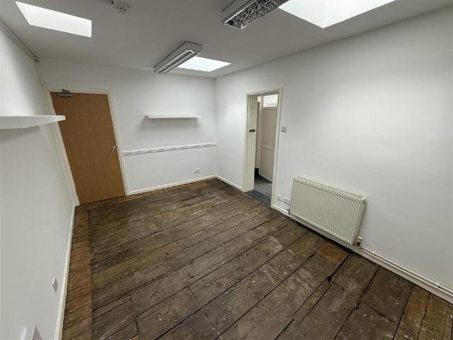Wood Street, Stratford Upon Avon House to rent £2,167 pcm £500 pw