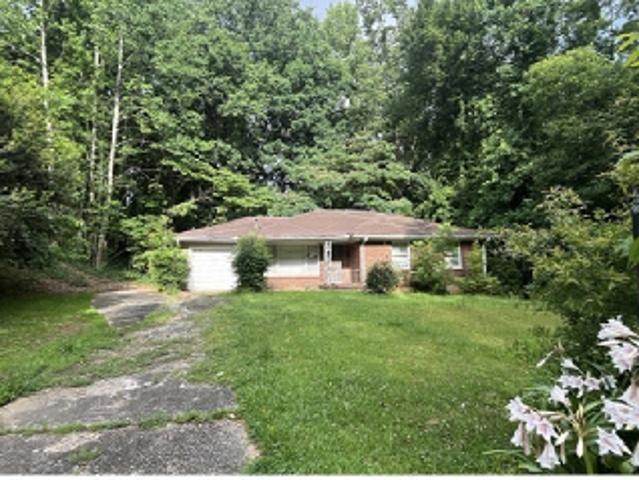 Wood Valley Dr