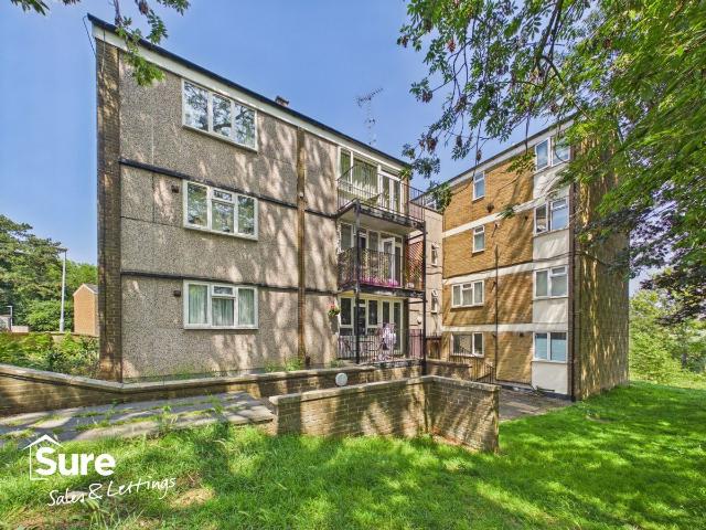 Wood View, Hemel Hempstead, Hertfordshire HP1, 1 bed flat to rent, £1,250 pcm | PrimeLocation