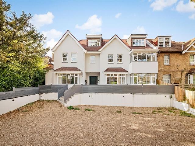 Woodcote Valley Road, Purley CR8, 2 bed flat to rent, £2,150 pcm | PrimeLocation