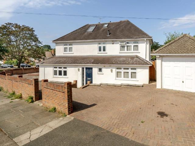 Woodcote Avenue, Mill Hill NW7, 5 bed property to rent, £4,900 pcm | PrimeLocation