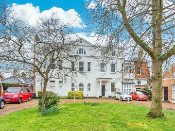 Woodcote Hall, Woodcote Road, Epsom KT18, 2 bed flat to rent, £1,600 pcm | PrimeLocation