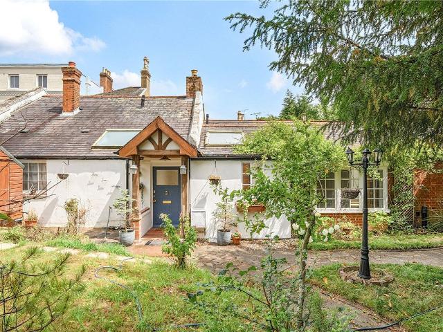 Woodcote Road, Epsom, Surrey KT18, 4 bed end terrace house to rent, £2,750 pcm | PrimeLocation