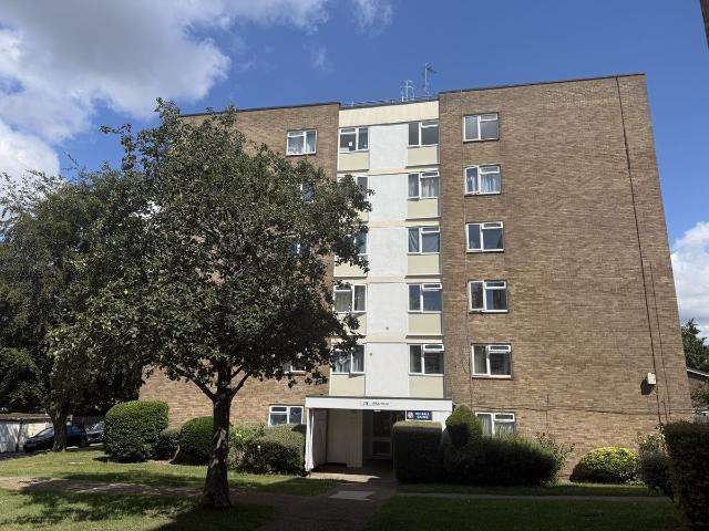 Woodcote Road, Wallington SM6, 2 bed flat to rent, £1,450 pcm | PrimeLocation