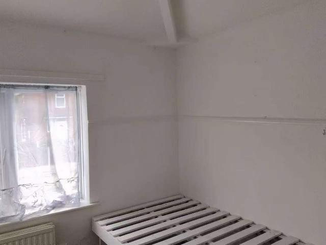 Woodcock Place, Sheffield S2, 3 bed flat to rent, £1,050 pcm | PrimeLocation