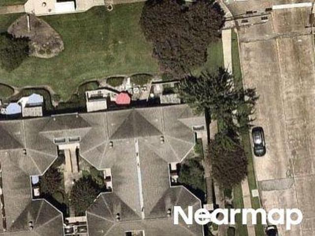 Woodchase Dr