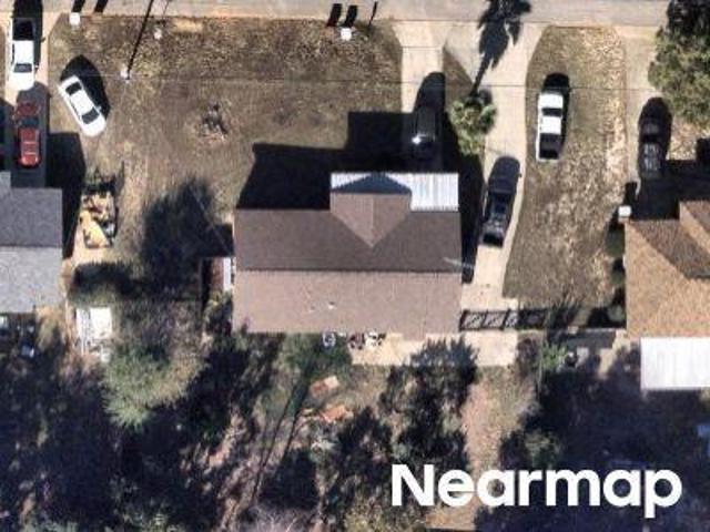 Woodcrest Dr