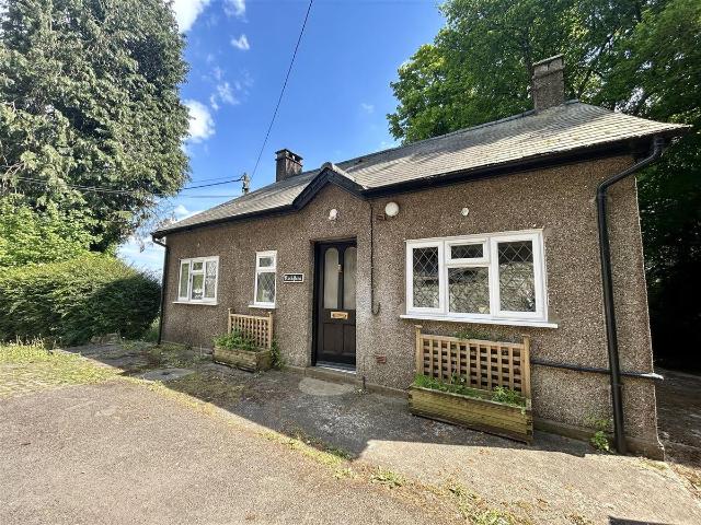 Woodcroft, Chepstow NP16, 2 bed detached bungalow to rent, £1,200 pcm | PrimeLocation