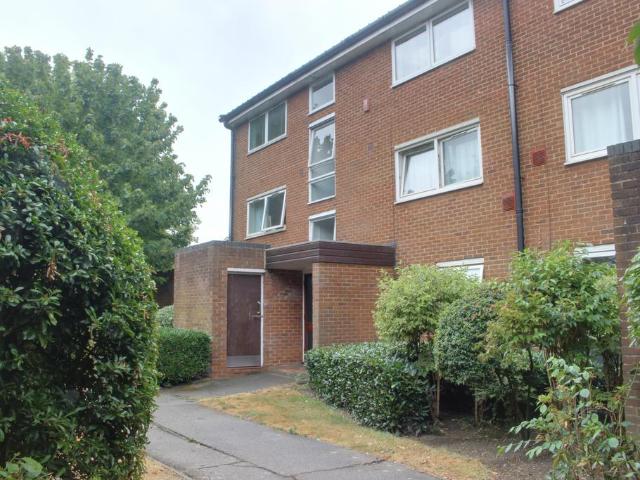 Woodcroft, Chepstow Road, East. 1 bed flat to rent £1,250 pcm £288 pw