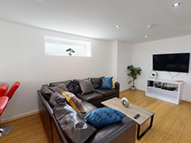 Woodcroft Road, Liverpool L15 6 bed house to rent £3,770 pcm £870 pw