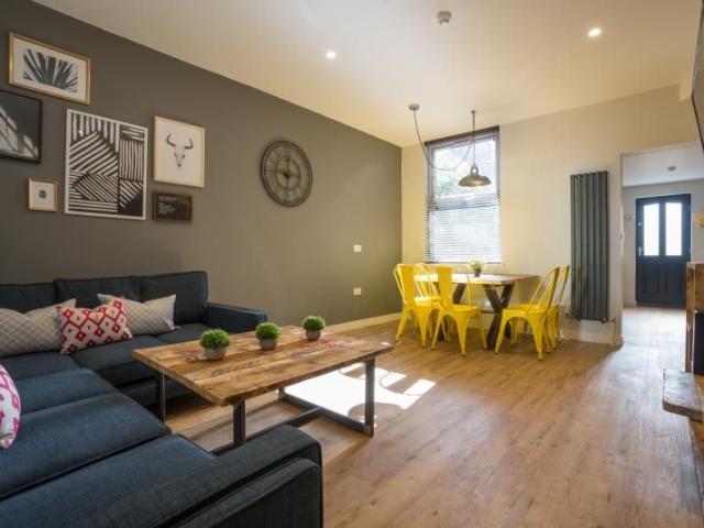 Woodcroft Road, Liverpool L15, 6 bed terraced house to rent, £633 pppm | PrimeLocation