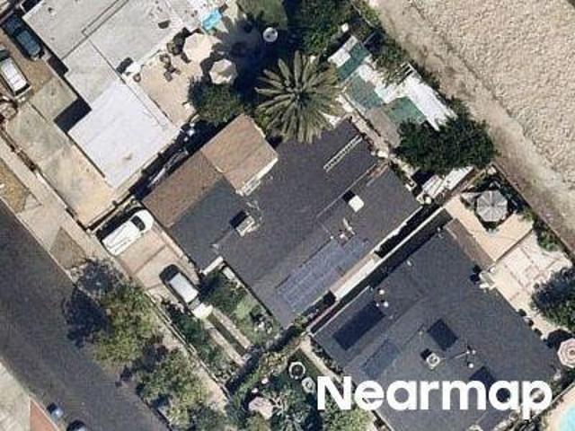 Woodale Ave