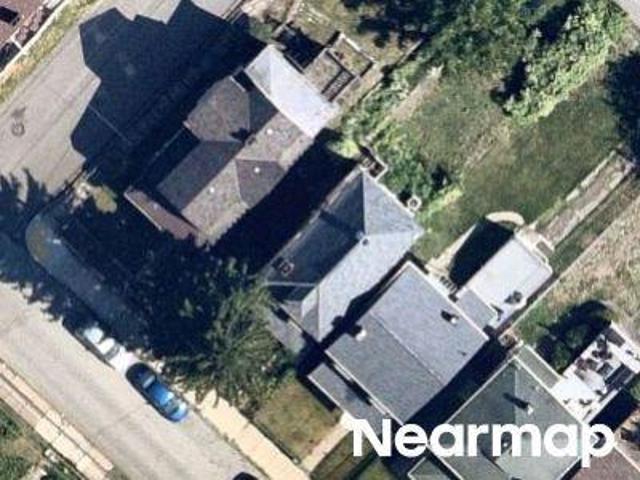 Woodbourne Ave