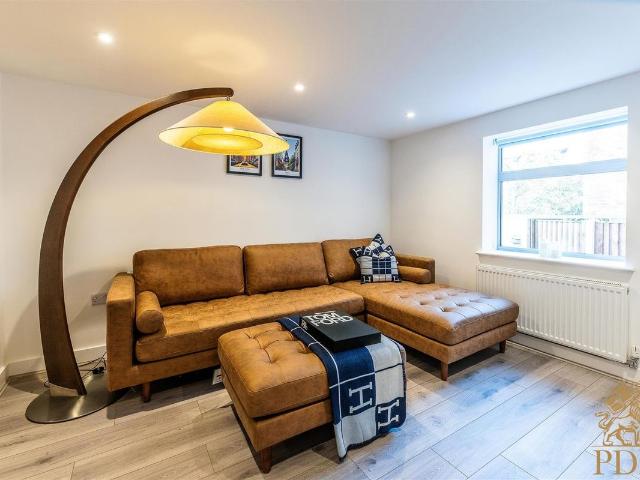 Woodborough Road, Mapperley, Nottingham NG3, 2 bed flat to rent, £1,000 pcm | PrimeLocation