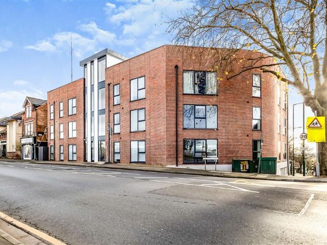 Woodborough Road, NOTTINGHAM 2 bed flat to rent £1,150 pcm £265 pw