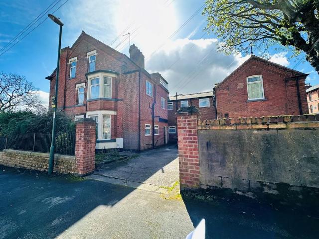 Woodborough Road, Nottingham, NG3 1 bed flat to rent £750 pcm £173 pw