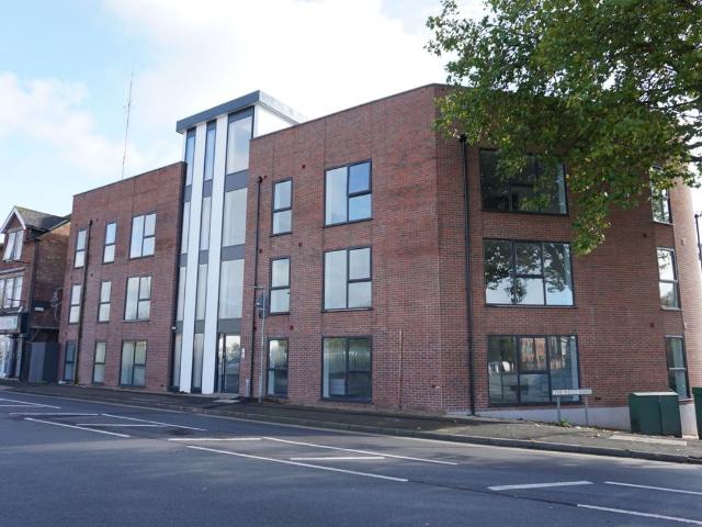 Woodborough Road, Nottingham NG3, 2 bed flat to rent, £925 pcm | PrimeLocation