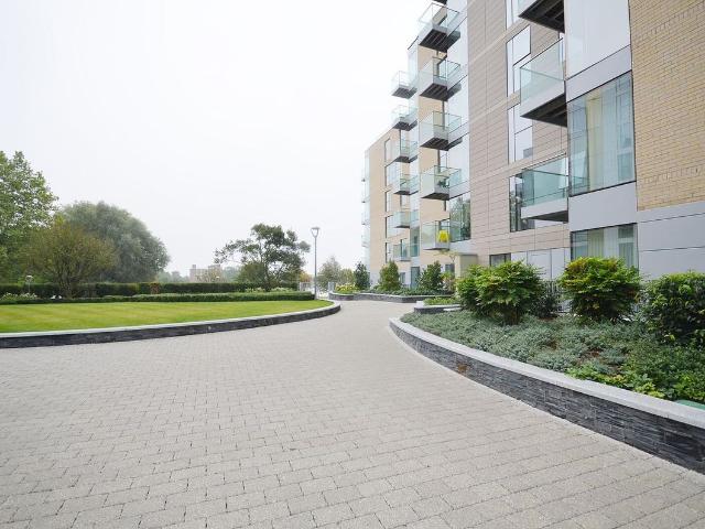 Woodberry Down, Goodchild Road, Finsbury Park, London N4, 1 bed flat to rent, £2,650 pcm | PrimeLocation