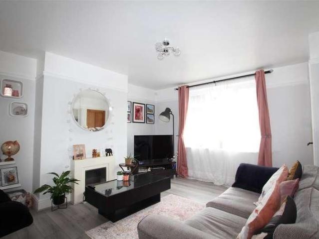 Woodbine Grove, Idle, Bradford, BD10