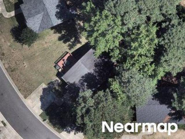 Woodbriar St