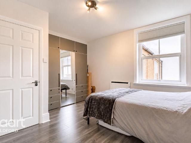 Woodbridge Road, Guildford 1 bed apartment to rent £1,450 pcm £335 pw