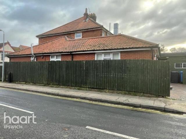 Woodbridge Road, Ipswich 1 bed in a house share to rent £450 pcm £104 pw