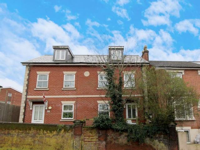 Woodbridge Road, Ipswich IP4, 3 bed property to rent, £1,300 pcm | PrimeLocation