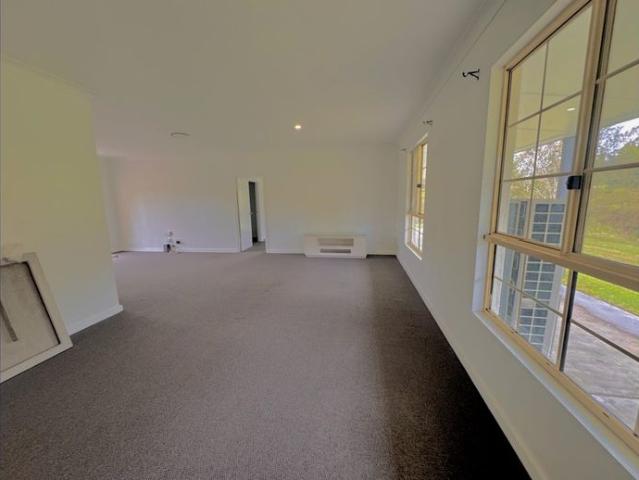 Woodburn 5 bedroom home